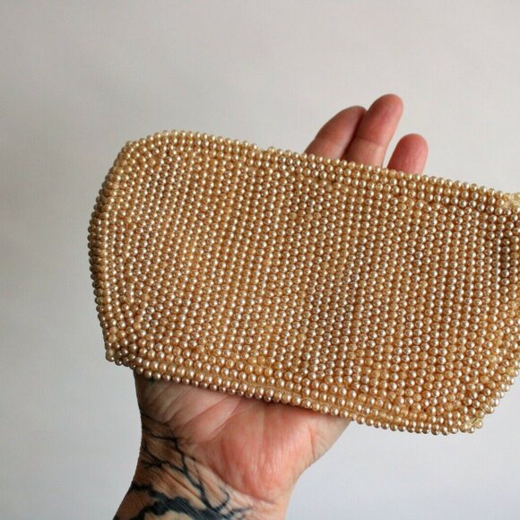 Vintage 1940s Beaded Clutch Purse Covered In Faux Pearls - Picture 8 of 9